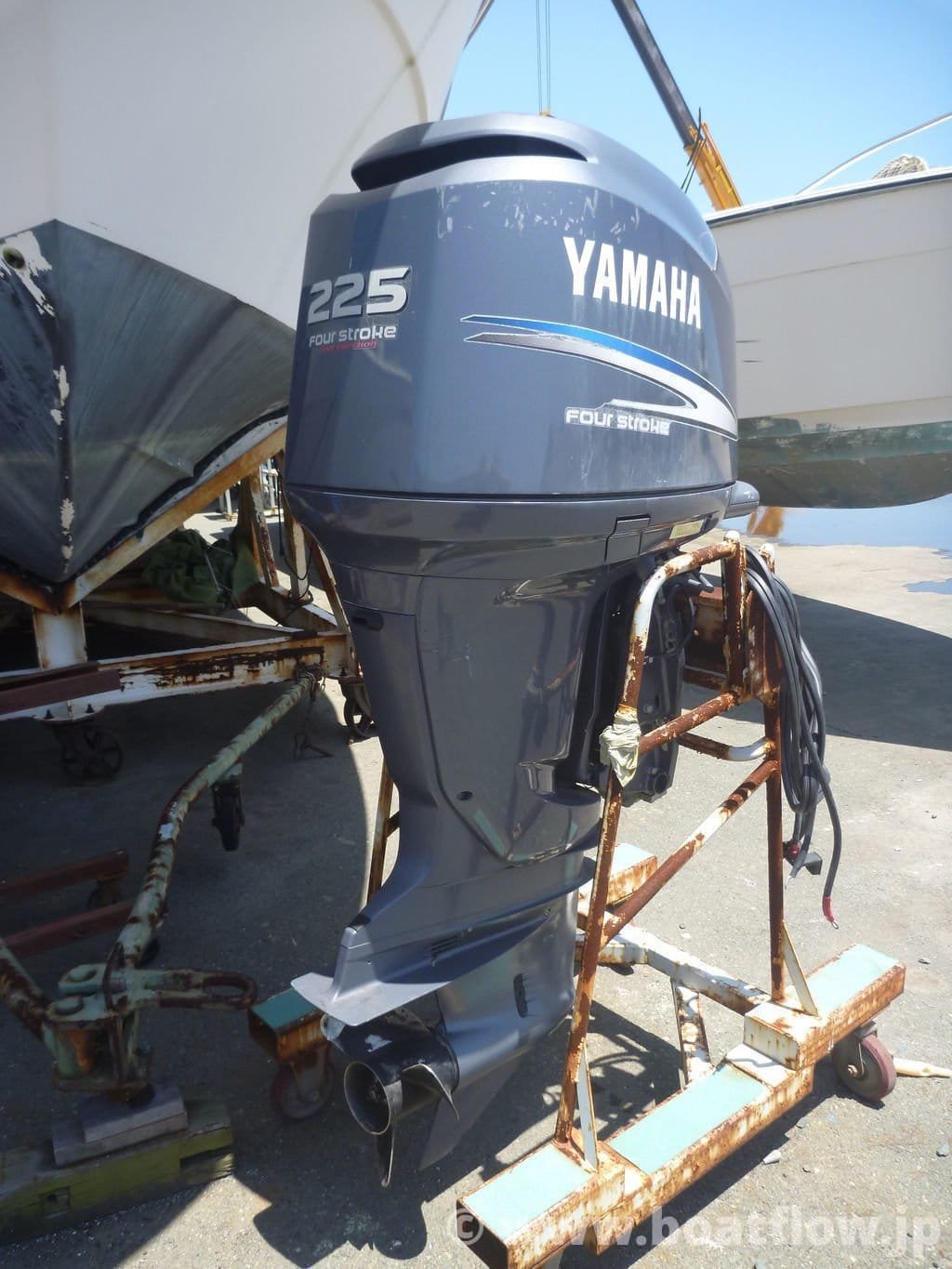 2008 Yamaha F225 HP 6-Cylinder EFI 4-Stroke 20" (L) Outboard Motor 1 2008 Yamaha F225 HP 6-Cylinder EFI 4-Stroke 20" (L) Outboard Motor