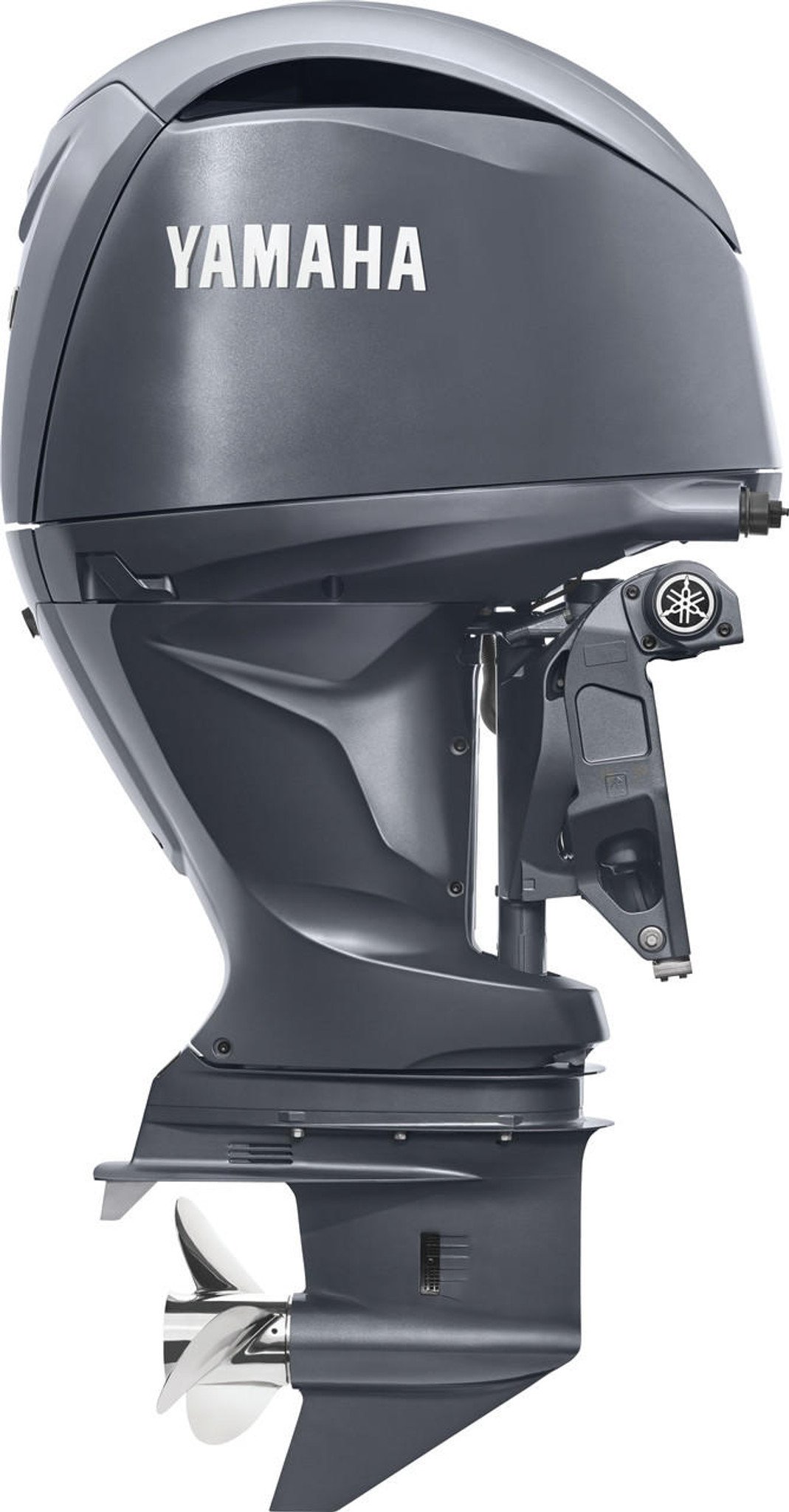 Yamaha F200XCA 200HP Outboard Motor 2 Yamaha F200XCA 200HP Outboard Motor - Image 2